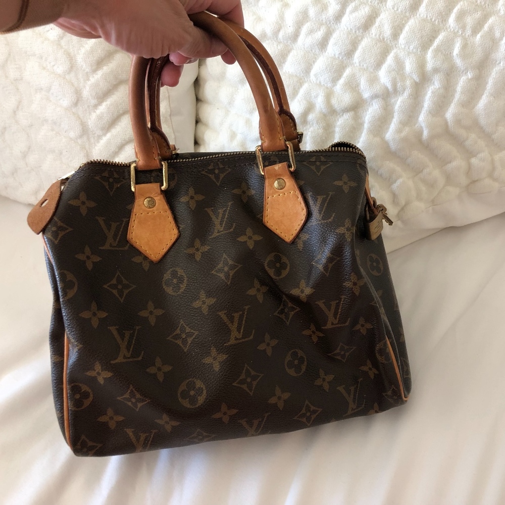 Louis Vuitton Speedy bag
